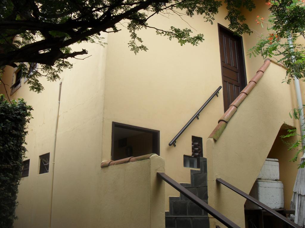 Hotel Estalagem Tatuí Cabo Frío Exterior foto